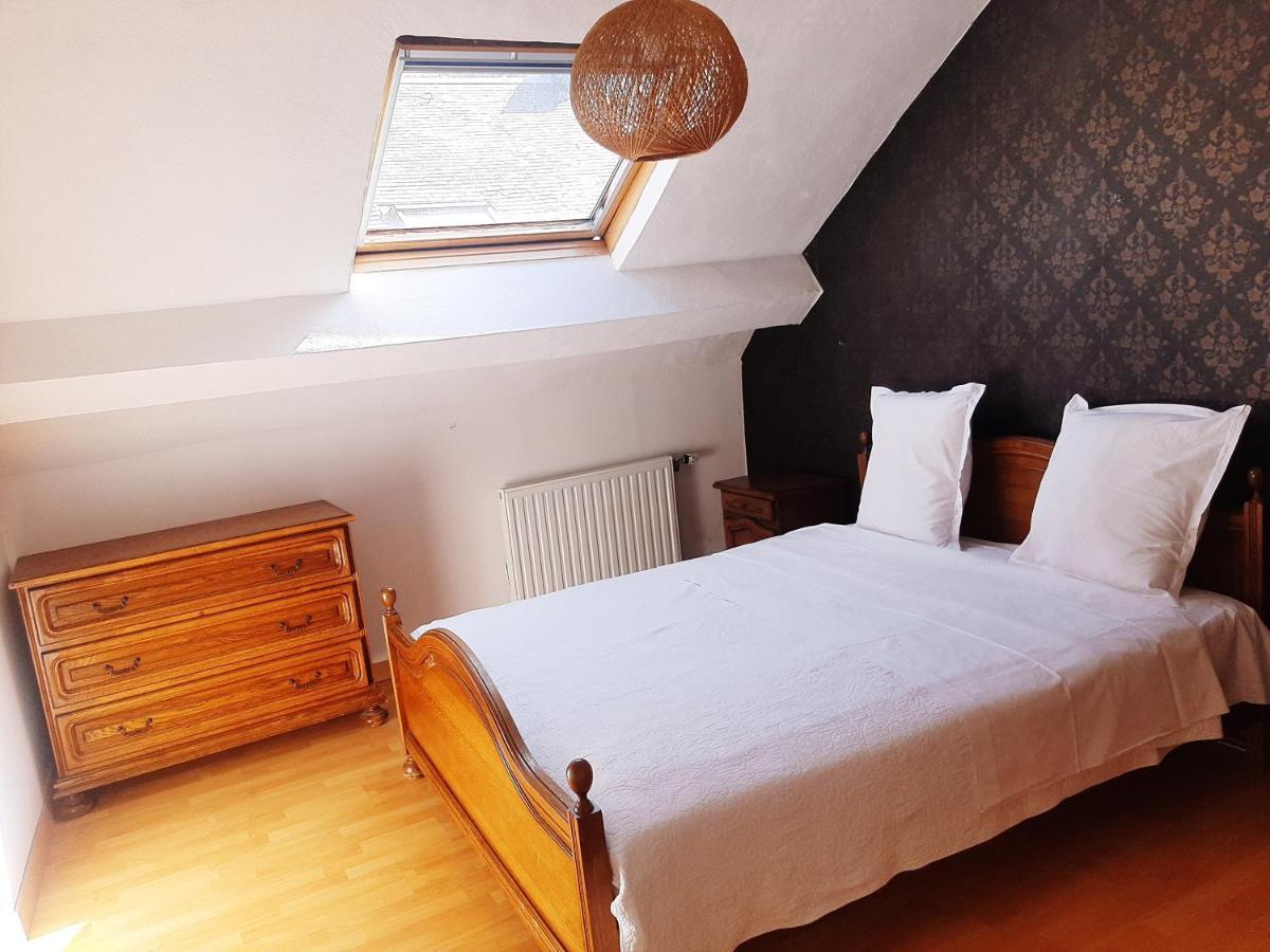 Golden Lion Bed and Breakfast Bouillon Exteriör bild