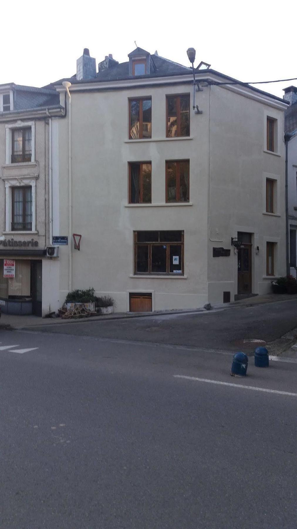 Golden Lion Bed and Breakfast Bouillon Exteriör bild