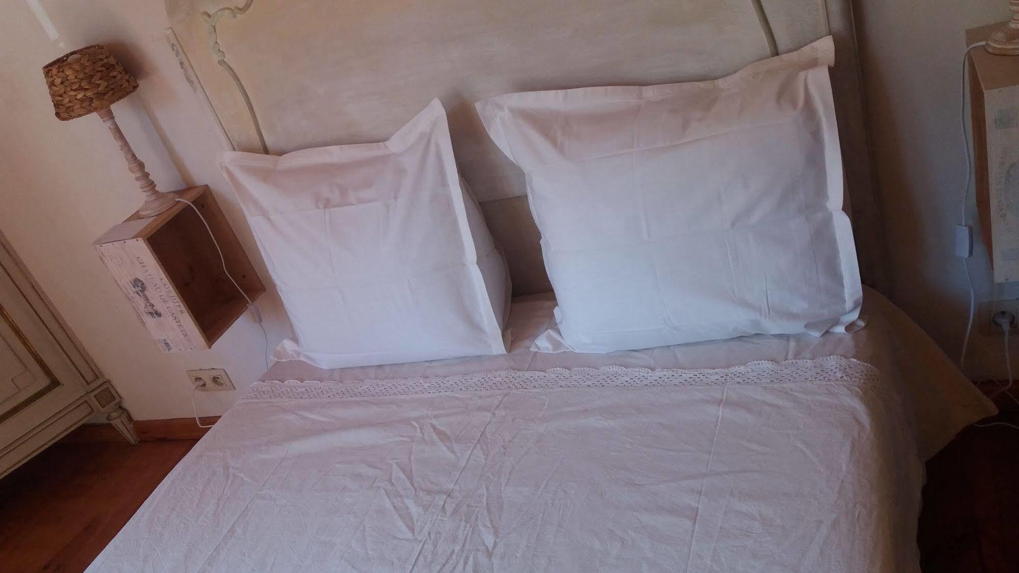 Golden Lion Bed and Breakfast Bouillon Exteriör bild