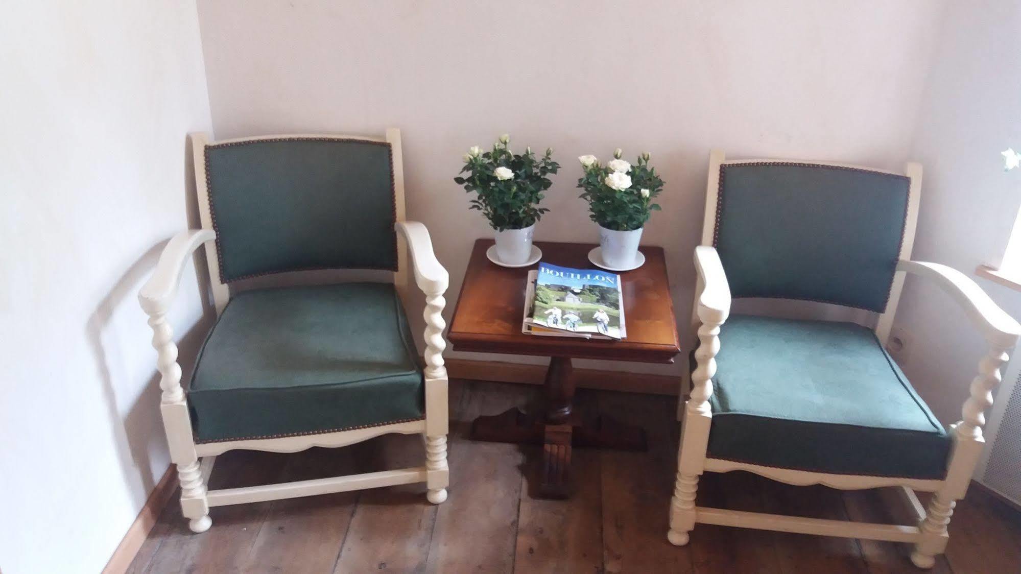 Golden Lion Bed and Breakfast Bouillon Exteriör bild